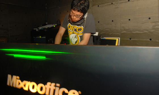 IDEASOLUTION feat. GEBR. TEICHMANN